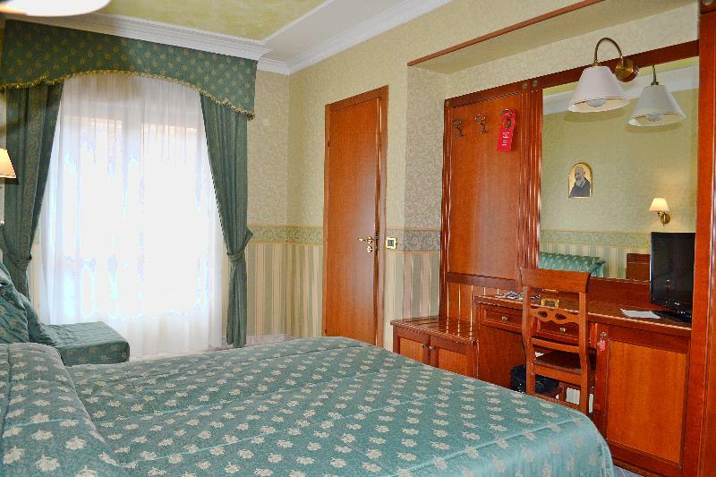 Hotel Valle Rossa San Giovanni Rotondo Eksteriør billede